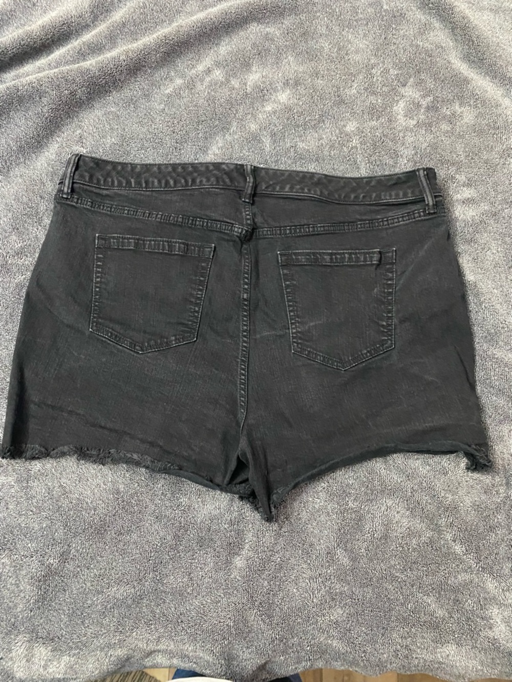 Torrid Black Denim High-Rise Button-Fly Shorts - Size 22 - Picture 4 of 7